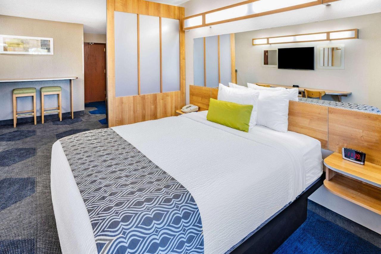 Microtel Inn & Suites By Wyndham Johnstown Extérieur photo