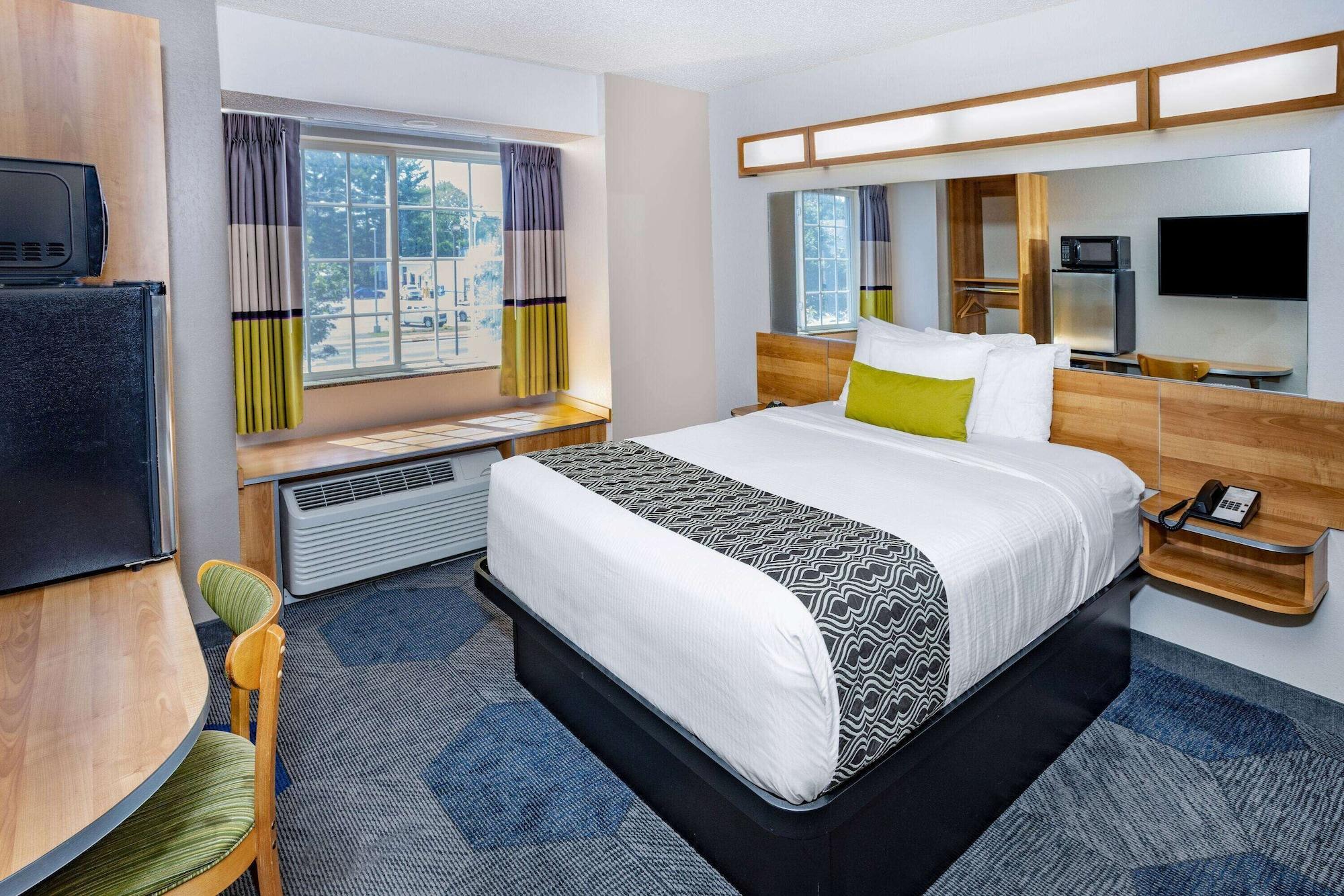 Microtel Inn & Suites By Wyndham Johnstown Extérieur photo