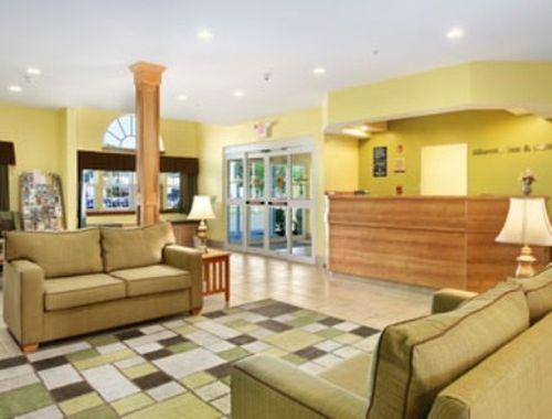 Microtel Inn & Suites By Wyndham Johnstown Intérieur photo